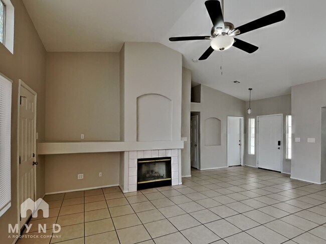 Photo - 3942 Redfield Ave