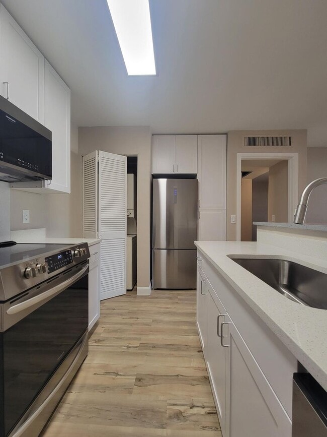 Photo - Sand Pebble Community *Renovated Units