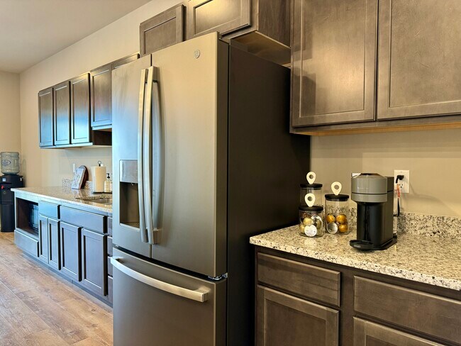 Salón social - The Crest Luxury Apartments