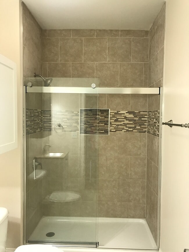 Photo - 403 8th Ave Unidad 4