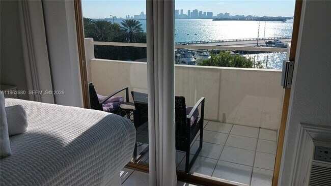 Building Photo - 7904 West Dr Unit 411