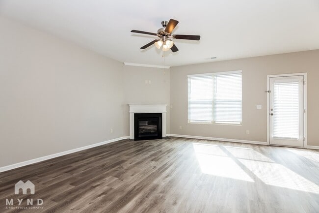 Photo - 484 Dasheill Ln