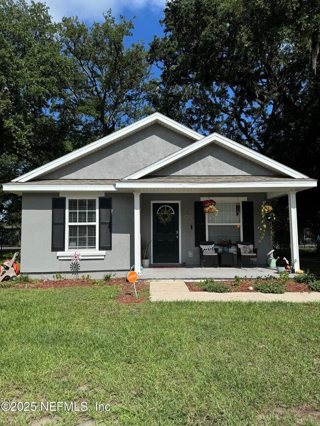 Building Photo - 3702 Wood Creek Ln Rental