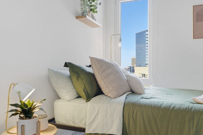 Photo - Post Chicago