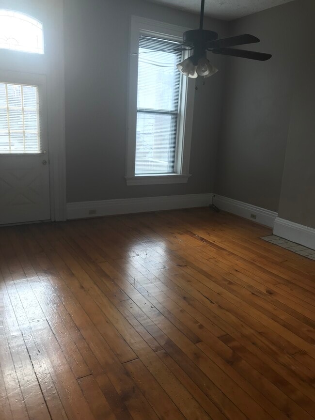 Photo - 48 W 5th St Apartment Unit 1