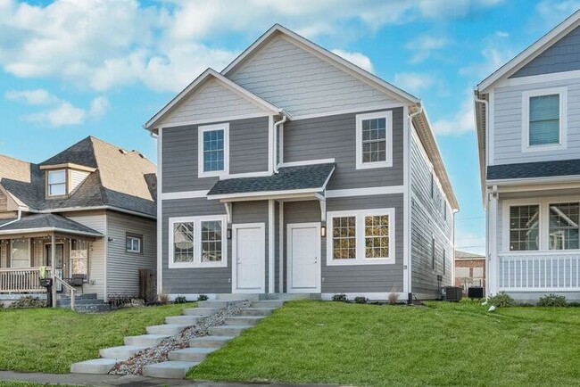 Beautiful New Construction in Monon Yard! - Beautiful New Construction in Monon Yard! Townhome