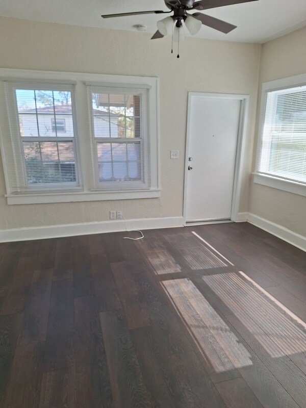 Photo - 2861 2nd Ave S