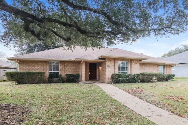 Photo - 306 Cardinal Creek Dr