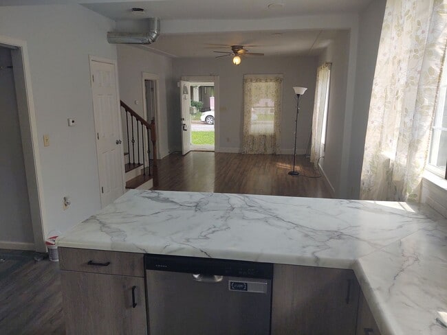 Photo - 2138 S Garfield Dr