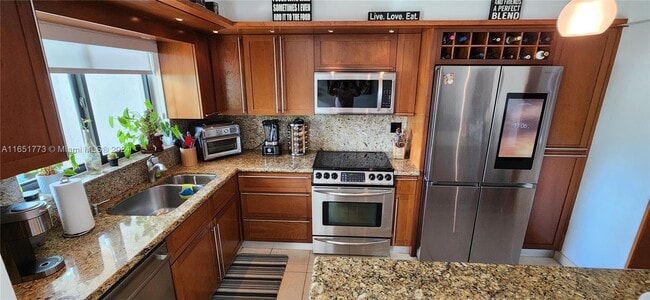 Photo - 16533 NE 26th Pl