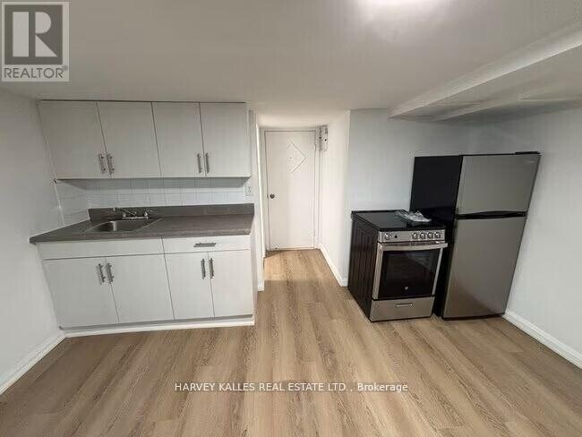 Photo - 1215 Bathurst St Unit 3