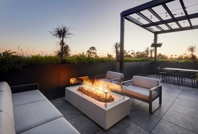 Rainford Apartments