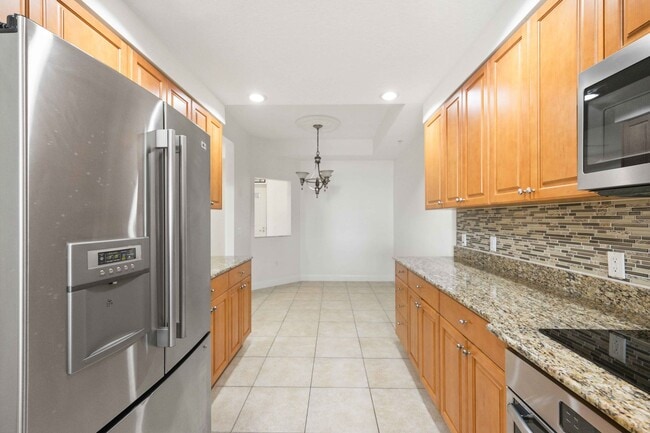 Photo - Gorgeous 2/2 + Den at Laguna in Riviera Dunes! Unit 302