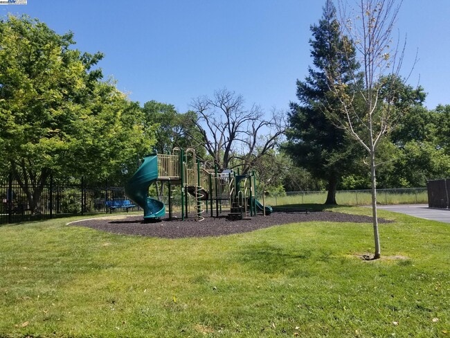 Photo - 2113 Arroyo Ct Unit 1