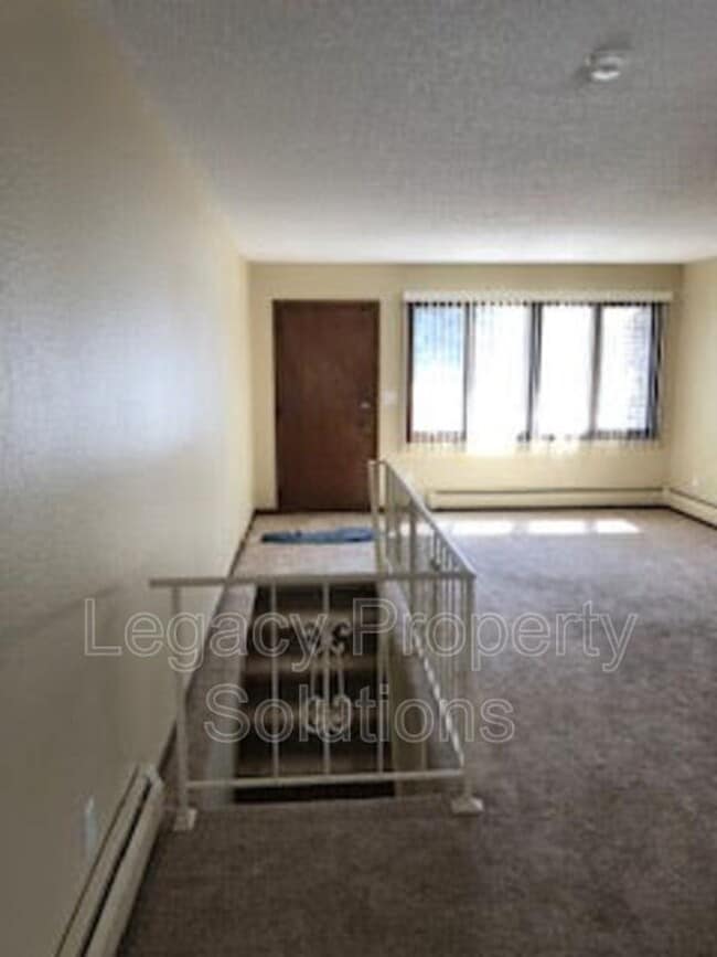 Photo - Modern Twin home in North Bismarck – Conve...