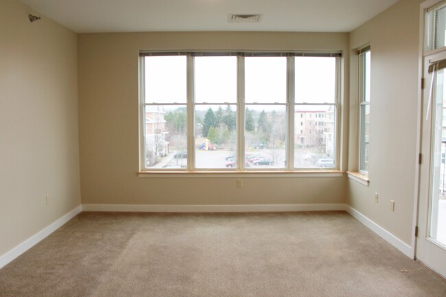 Photo - 370 Farrell St Unidad 325 Rental