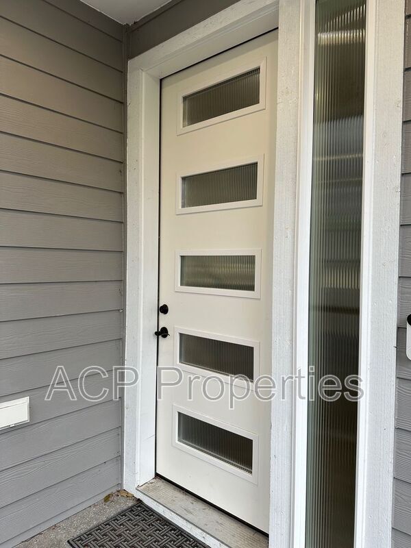 Photo - 8 Clematis Ln