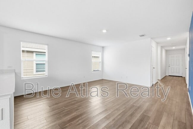 Photo - 510 Olmstead Dr