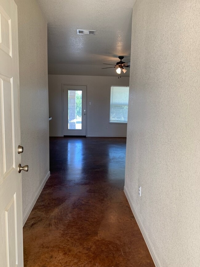 Photo - 4 Bdrm 2.25 Bath in Copperas Cove