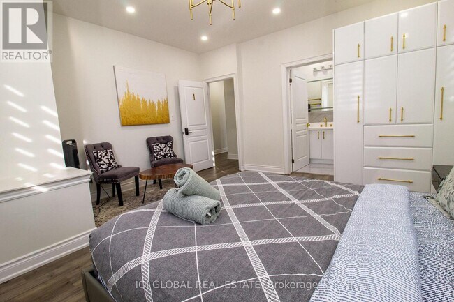 Photo - 2352 Middlefield Rd Unit 05