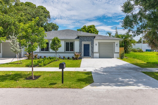 1515 SW 27th Ct