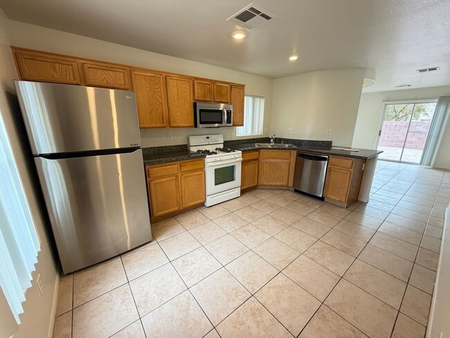 Photo - 5038 W Desert Dandelion Ct