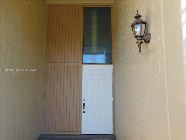 Photo - 14211 Kendale Lakes Cir