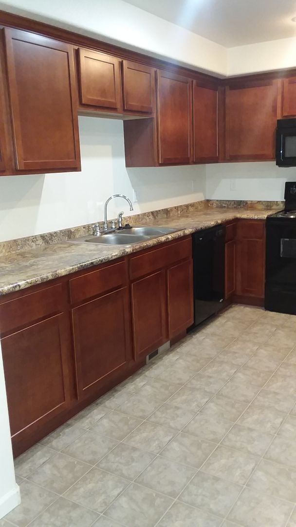 Photo - 3 Bedroom 2.5 Bathroom Townhouse in Saddle Ridge!!!