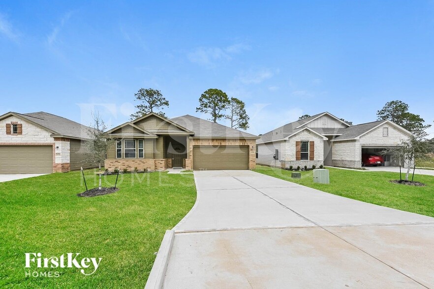 14775 Country Club Dr
