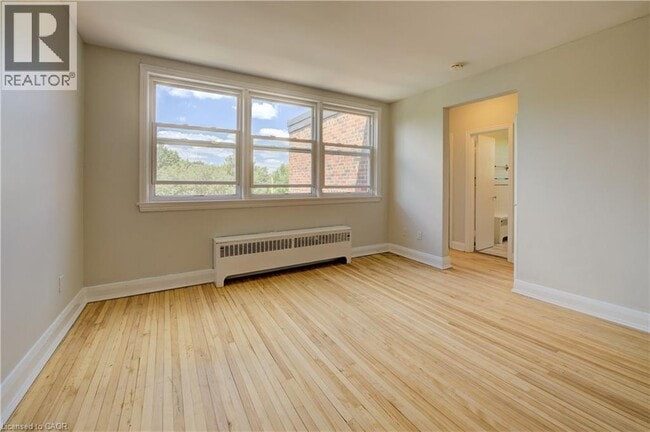 Photo - 141 Chapel St Unit 13