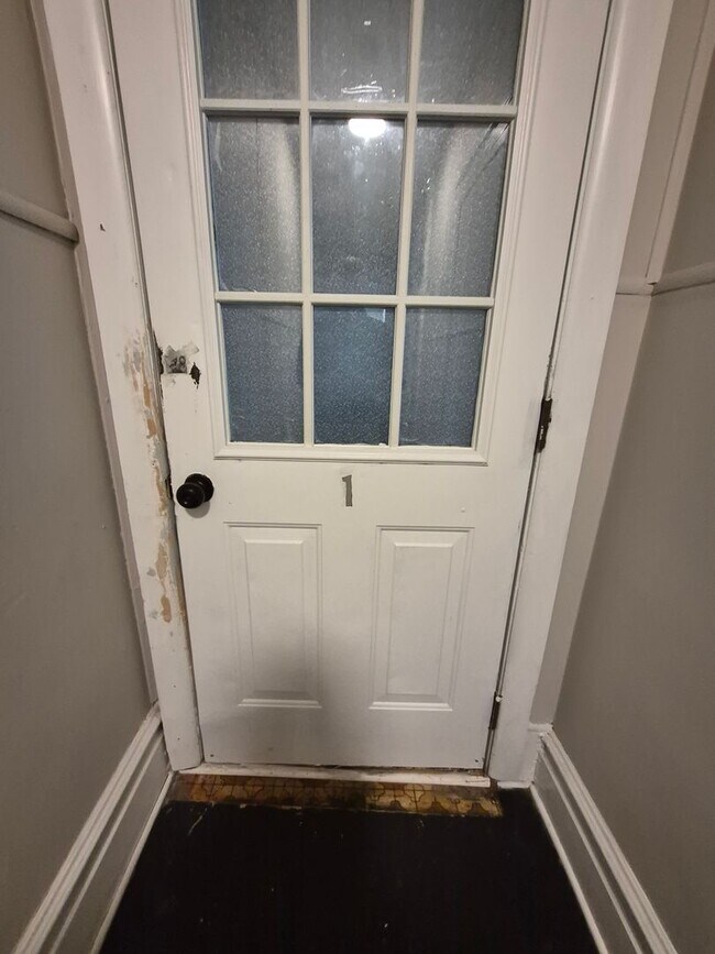 Photo - 250 S Poplar St Unit Apt. 1