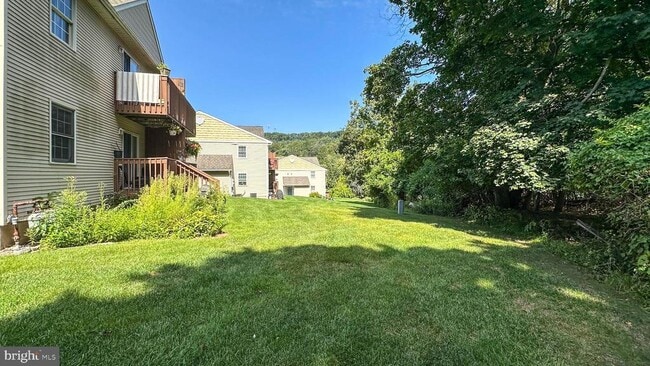 Photo - 611 Maplewood Ave