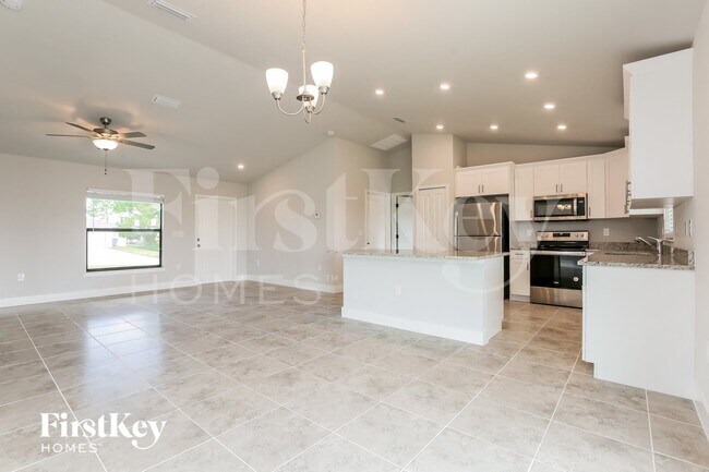 Photo - 2807 19th St SW