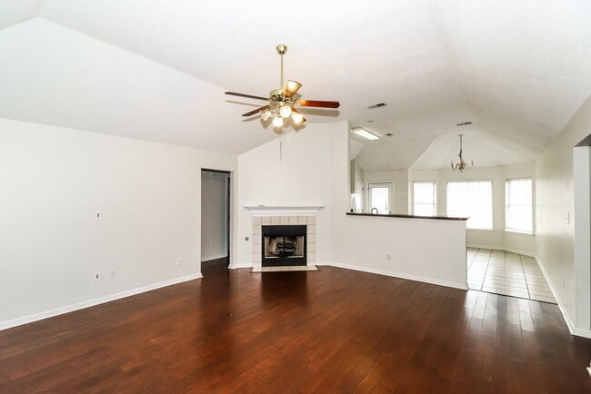 Photo - 3833 Richbrook Dr