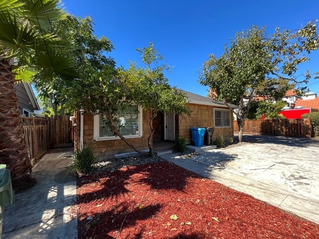Photo - Great Student Housing.  3bd (Has been converted to 4 bedroom in past) 3bath house a block and a h...