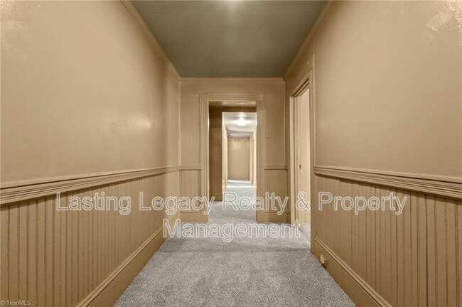 Photo - 212 N Laura Wall Blvd
