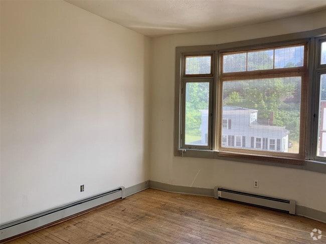 Building Photo - 408 Central St Unit 7 Rental