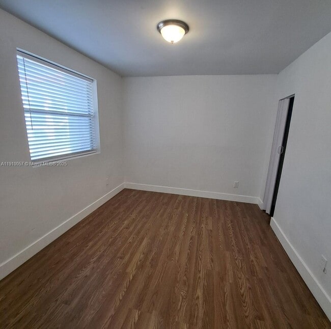 Photo - 1362 SW 2nd St Unit 17