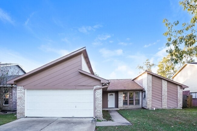 Building Photo - 20117 Dawn Mist Dr