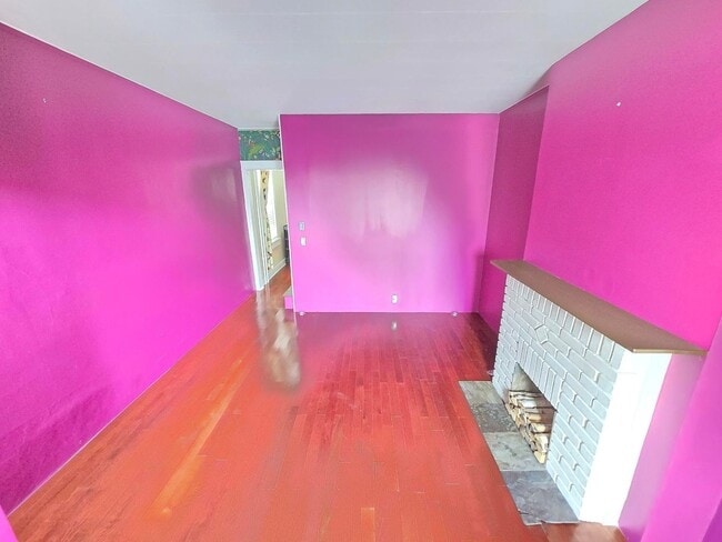 Photo - Beautiful 2 Bedroom 1.5 Bathrooms Patterson Park