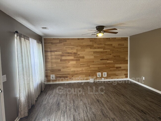 Photo - 66 Sand Oak Ct