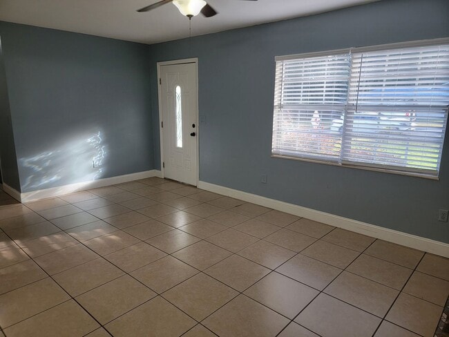 Photo - Gorgeous 3/2/1 Near Downtown Inverness!!!