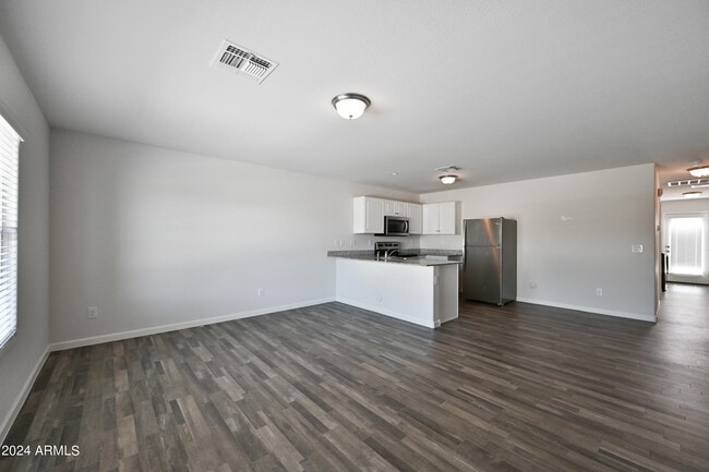 Photo - 183 Impala Pl