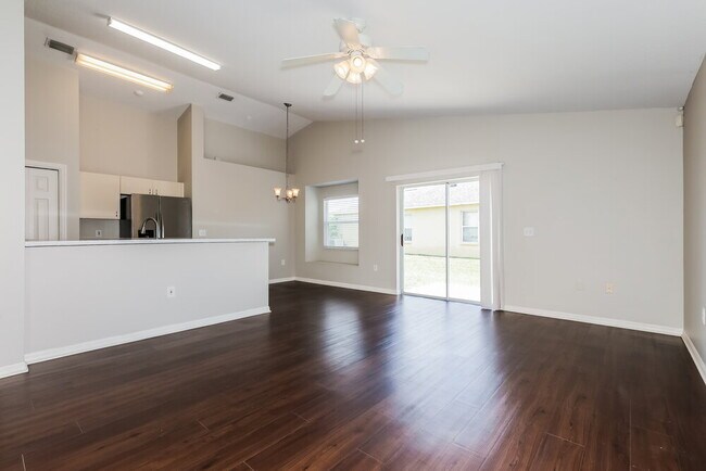 Photo - 13610 Ogakor Dr