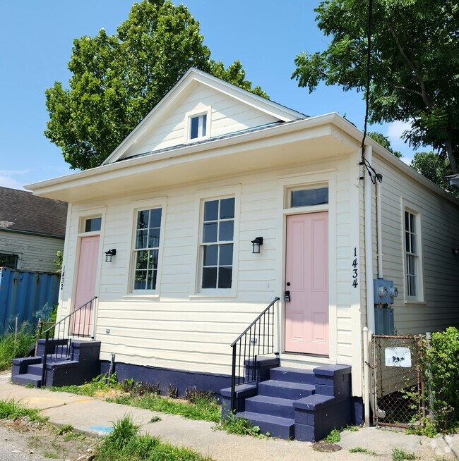 Building Photo - 1432 Louisa St Rental