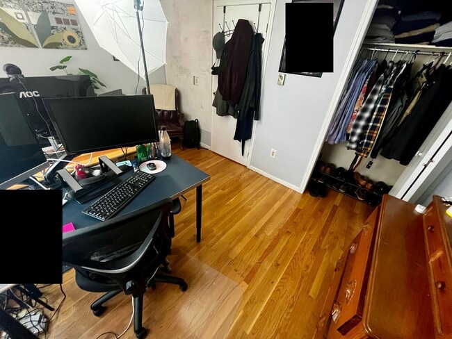 Photo - 250 Congress Ave