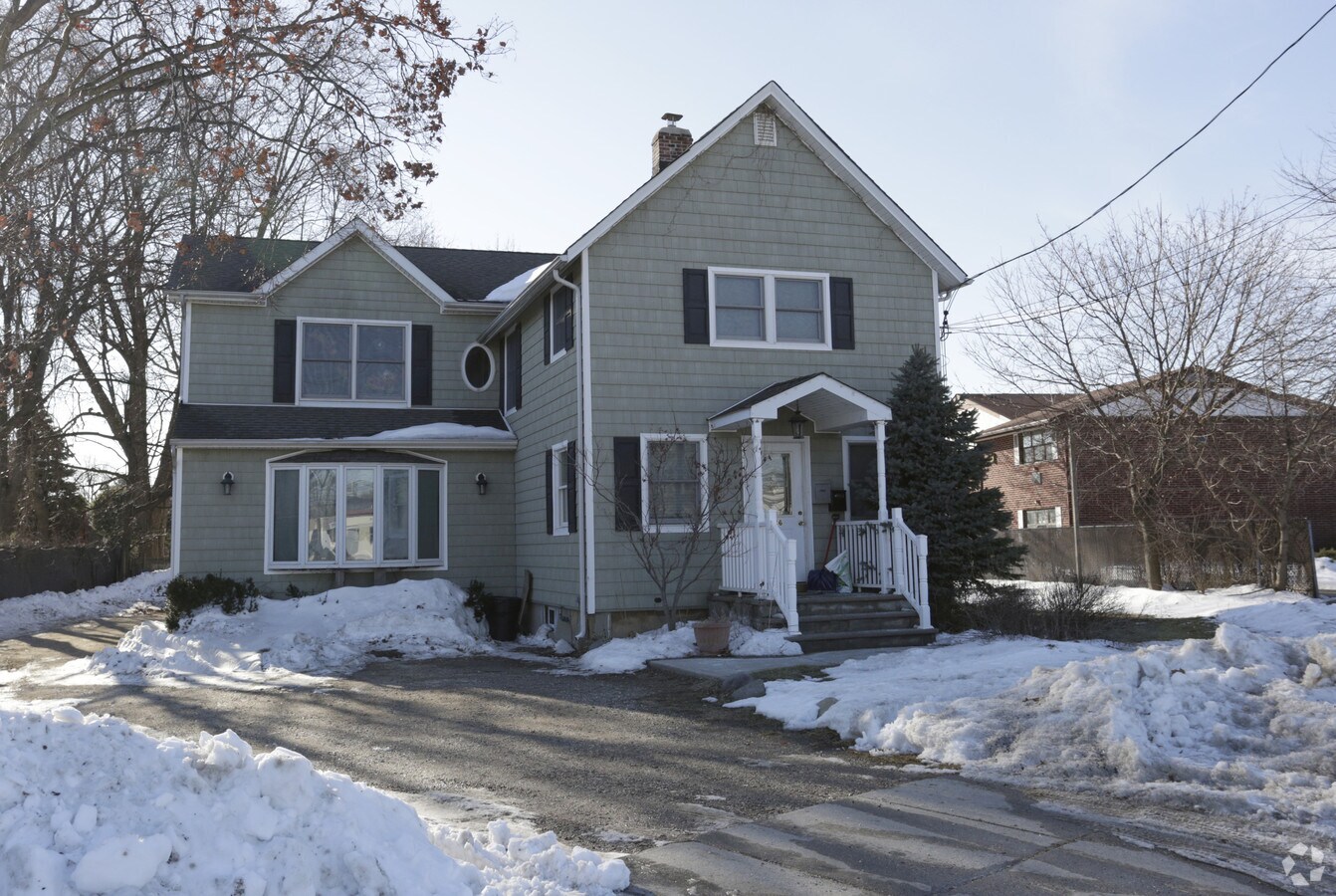 Photo - 146 Farmingdale Rd