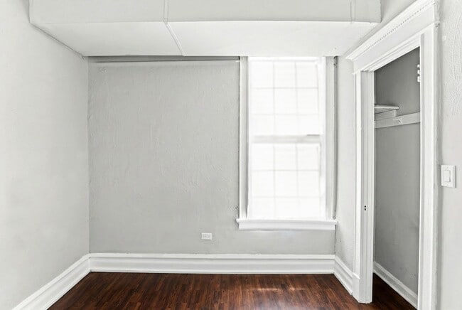 Photo - 5341 S Indiana Ave Unit 5341 -  3