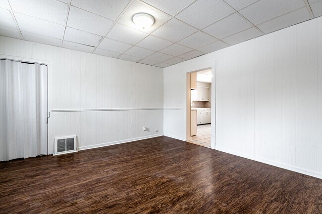 Photo - nre317 Unit 317