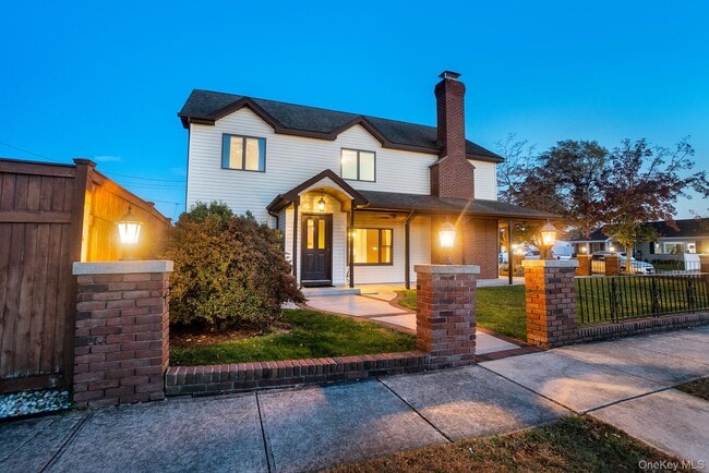 Photo - 8 Pearl St House